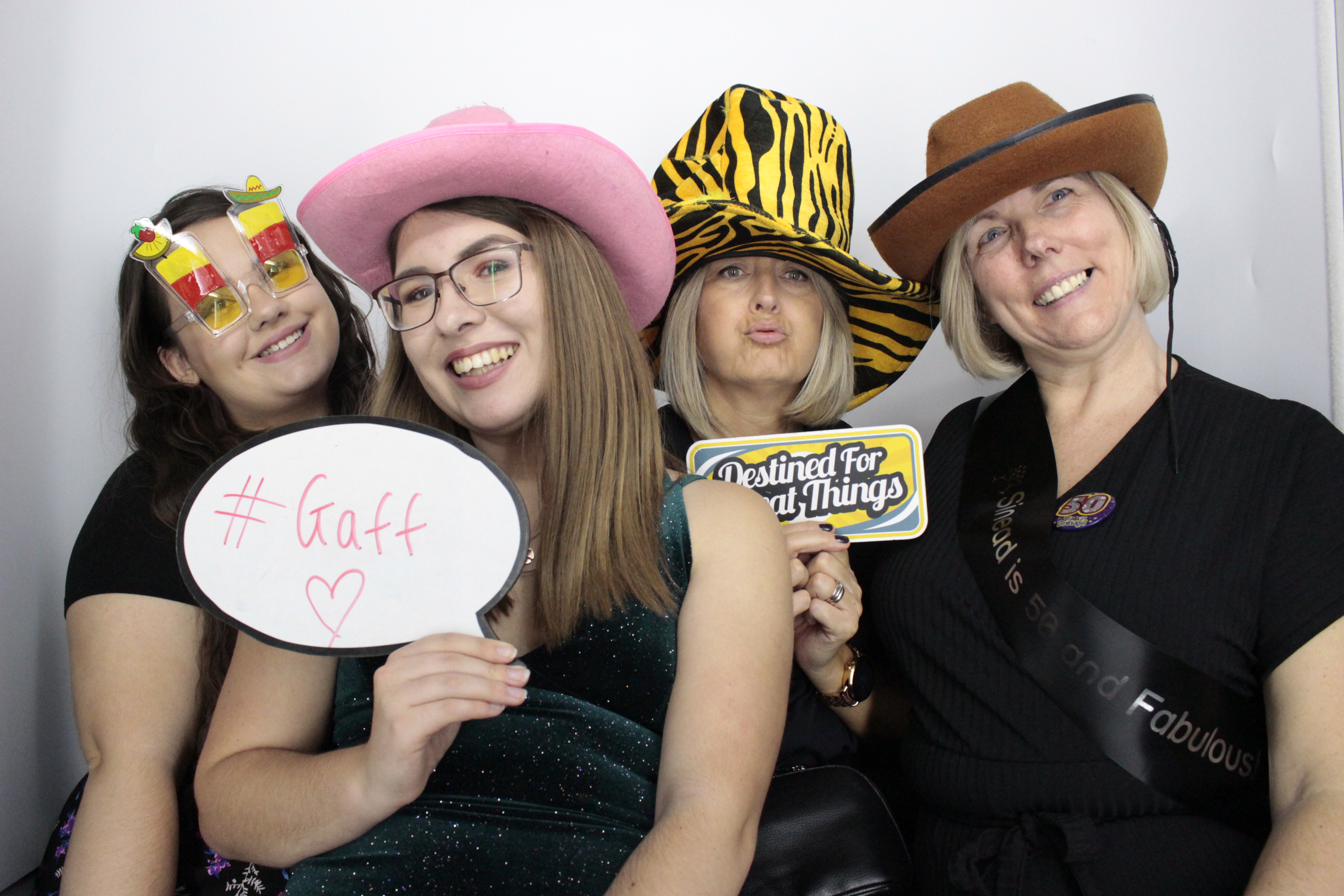 Sinead Byng 50th Birthday Party | View more photos from the event at gallery.myphotoboothexperience.co.uk/u/MyPhotoBoothExperienceLtd/Sinead-Byng-50th-Birthday-Party